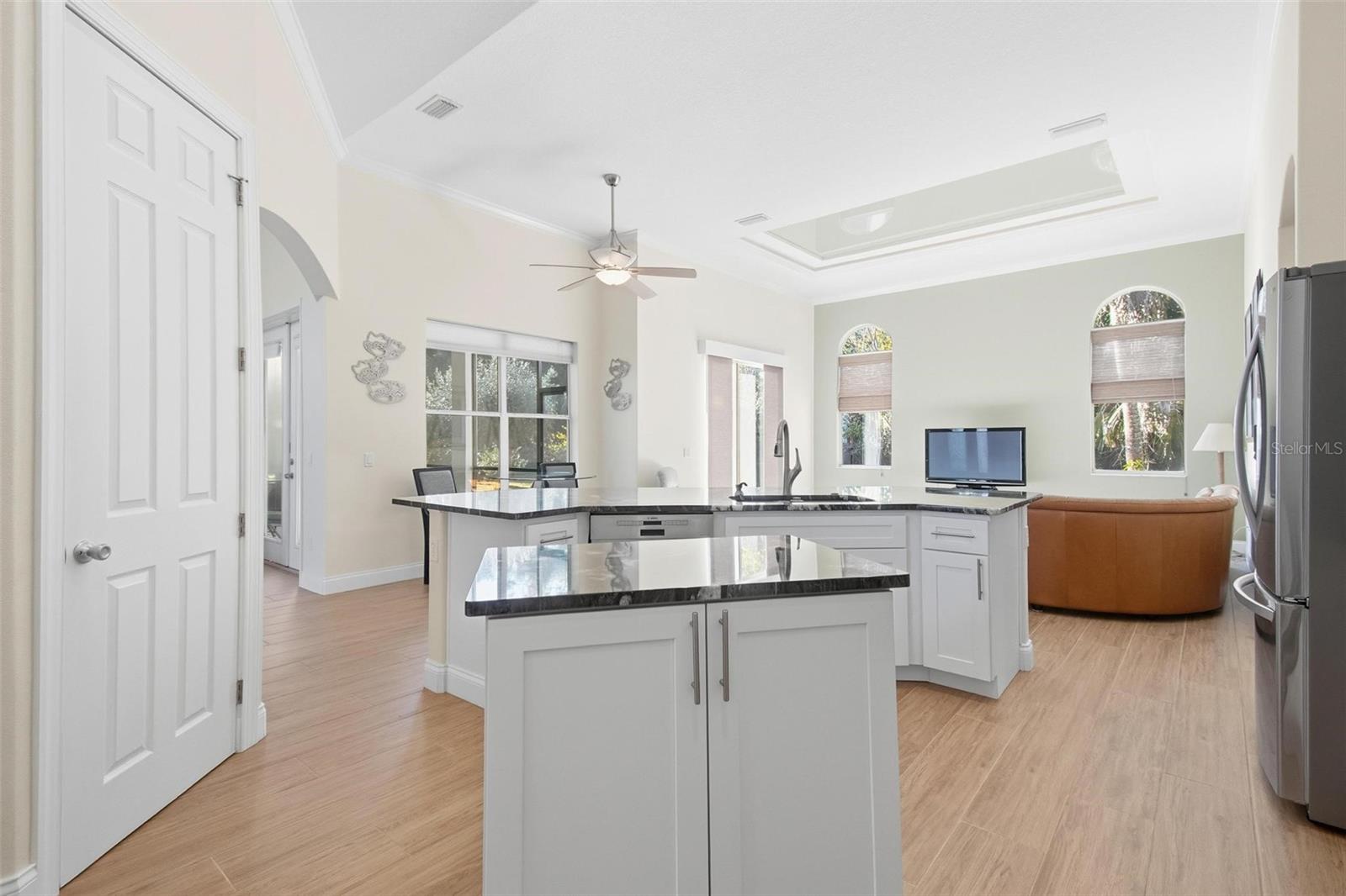 Image 13 of 42 For 5 River Oaks Way