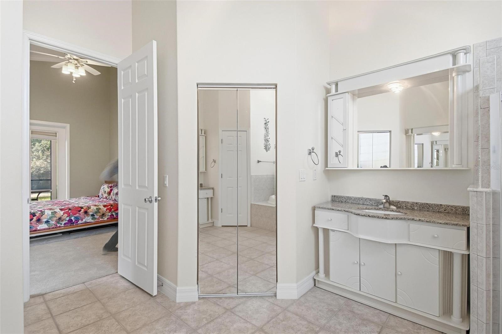 Image 25 of 42 For 5 River Oaks Way