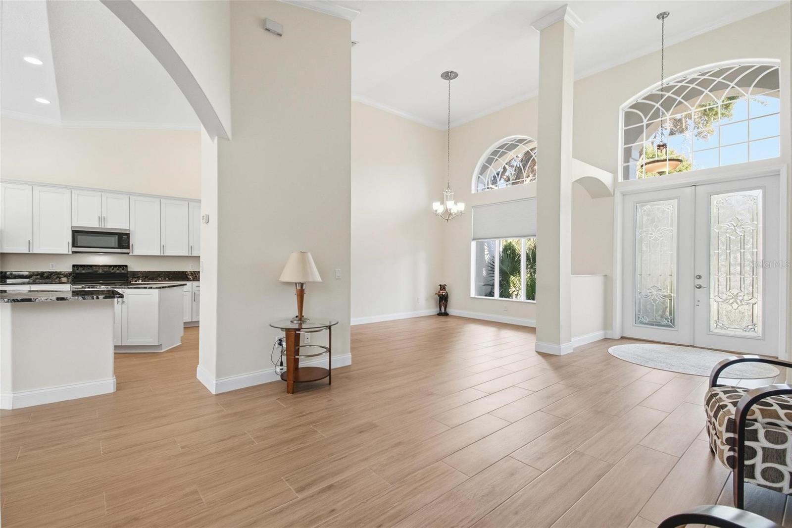 Image 8 of 42 For 5 River Oaks Way