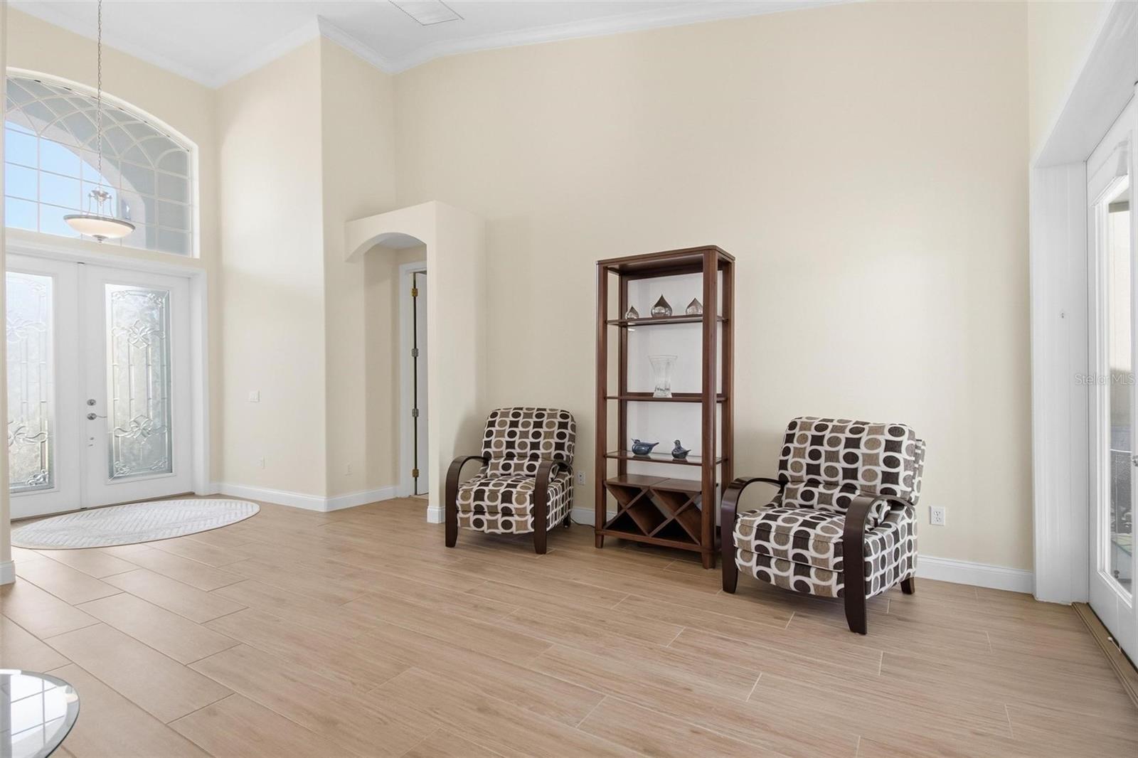 Image 9 of 42 For 5 River Oaks Way