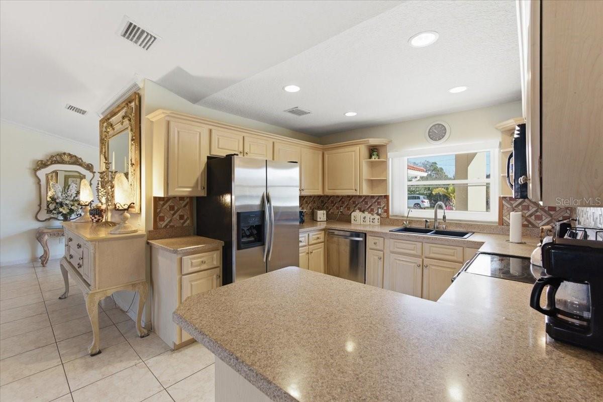 Image 16 of 60 For 1 Coral Reef Court N