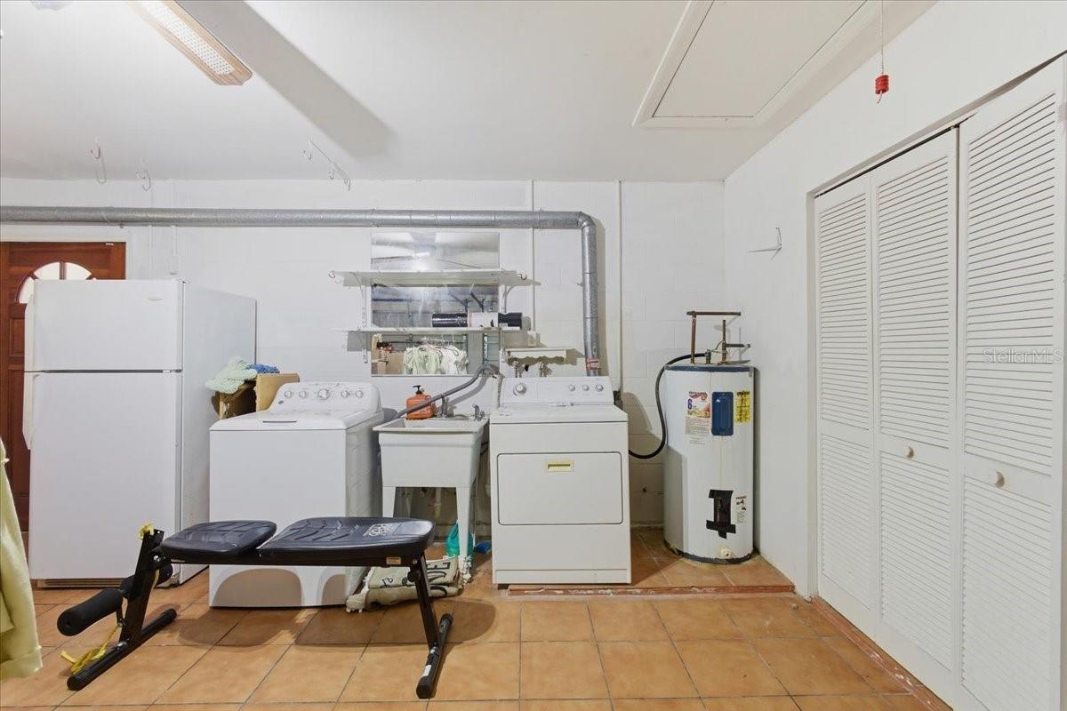 Image 47 of 60 For 1 Coral Reef Court N