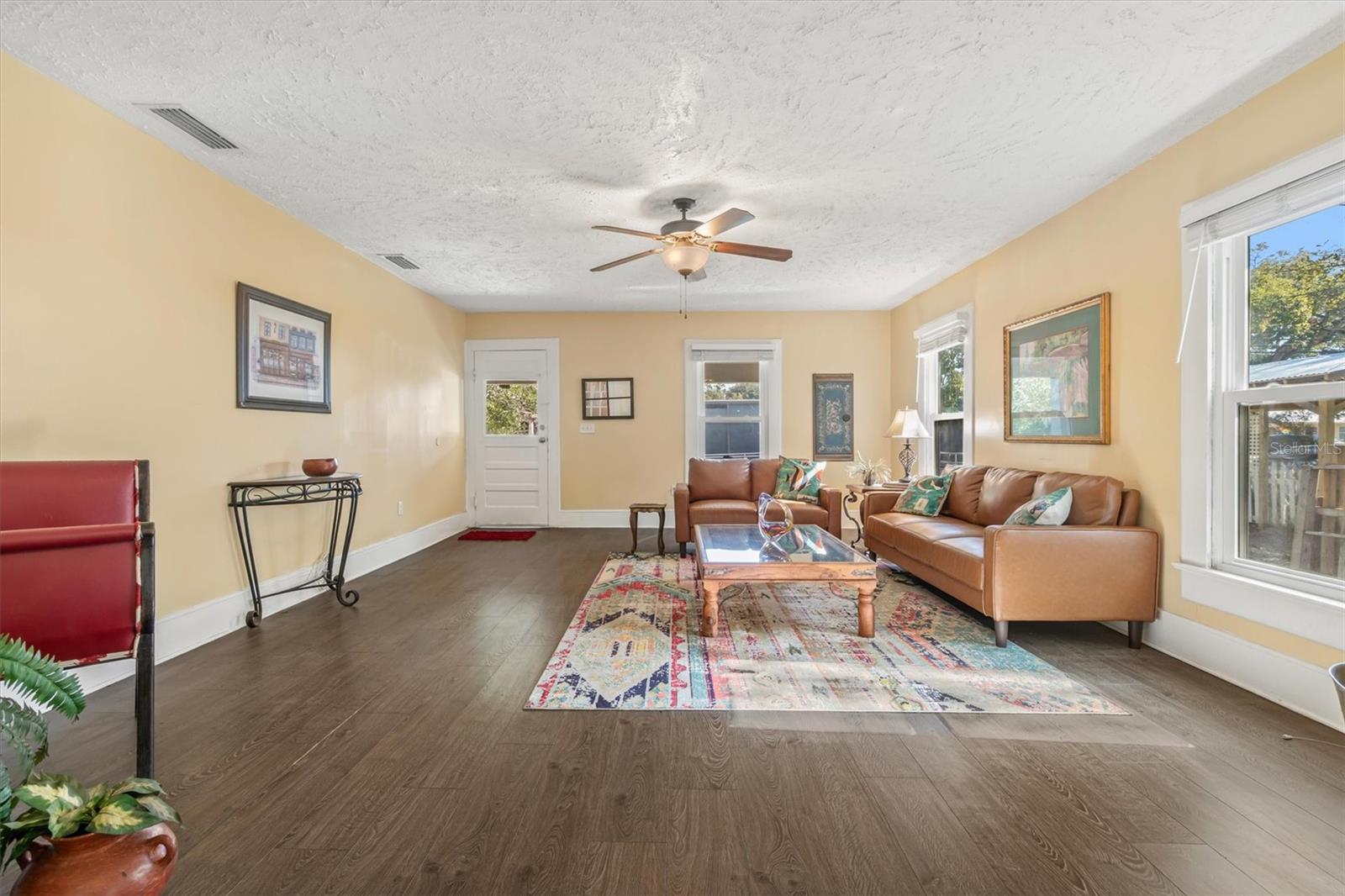 Image 9 of 60 For 166 Martin Luther King Avenue