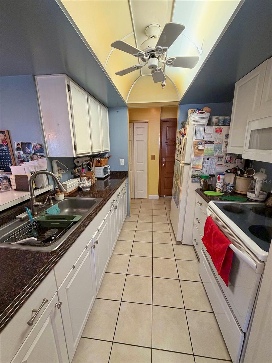 Image 4 of 11 For 306 Palm Coast Parkway Ne 203