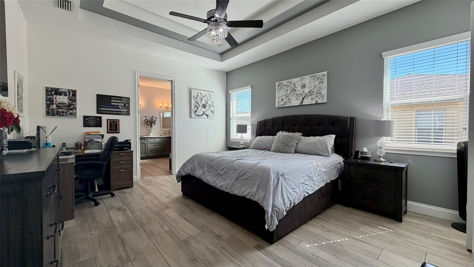 Image 15 of 47 For 20 Lake Success Drive