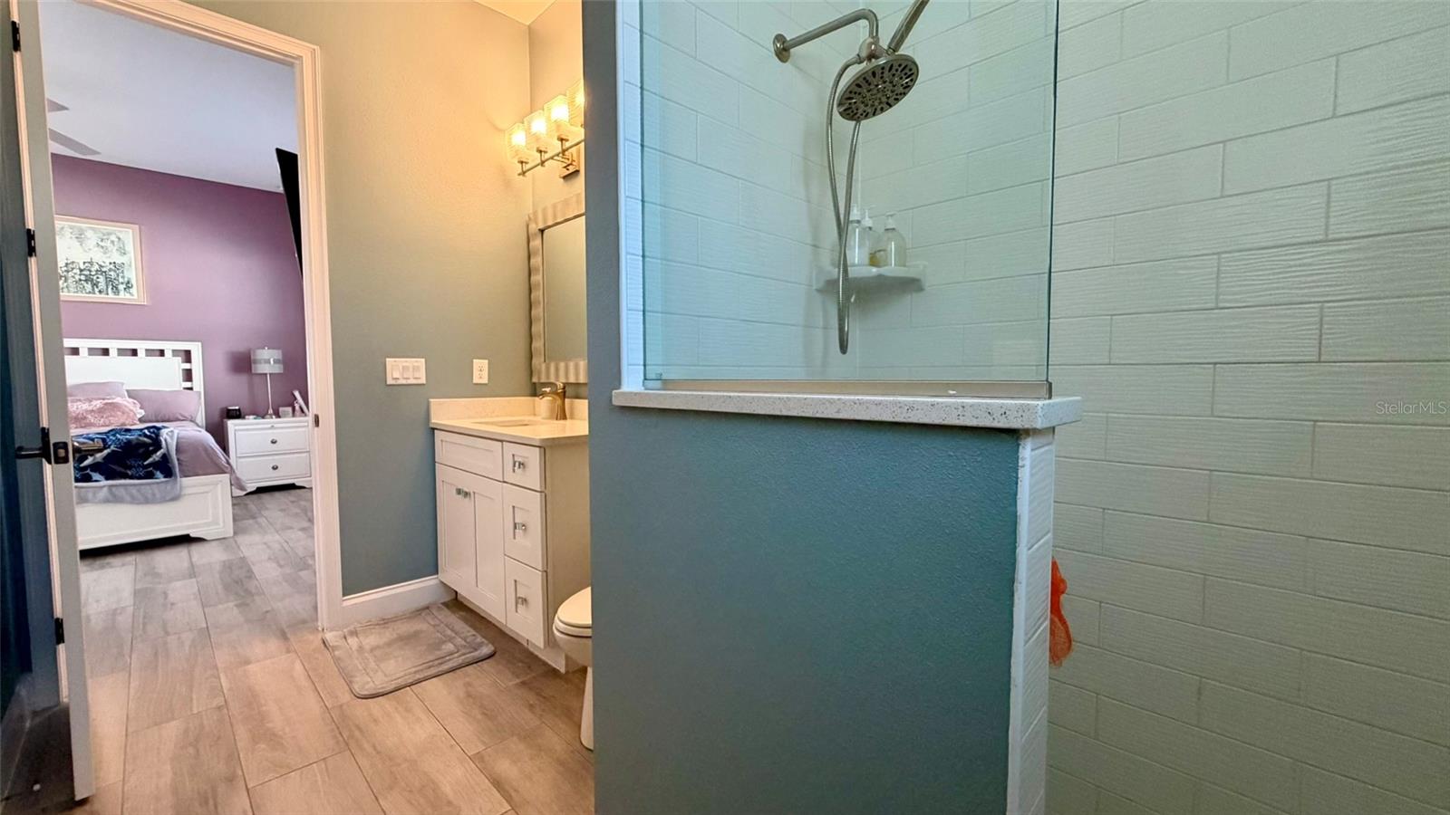 Image 29 of 47 For 20 Lake Success Drive