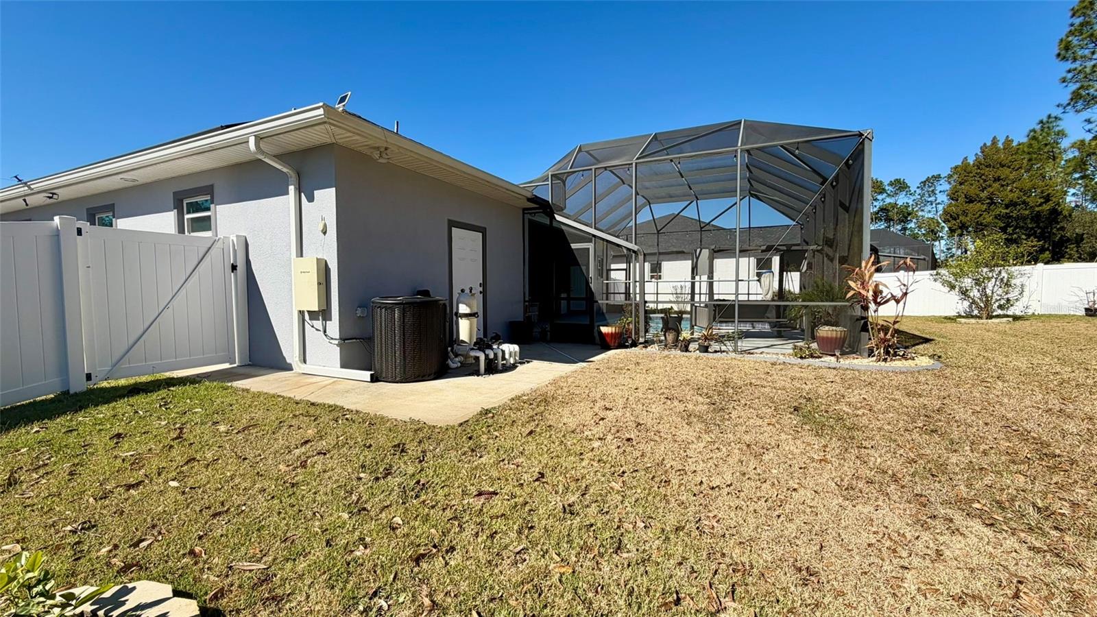 Image 37 of 47 For 20 Lake Success Drive