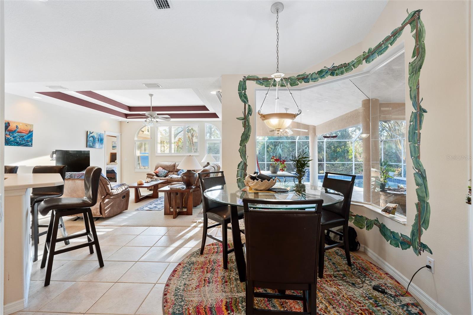 Listing photo id 15 for 6 Ibis Court N