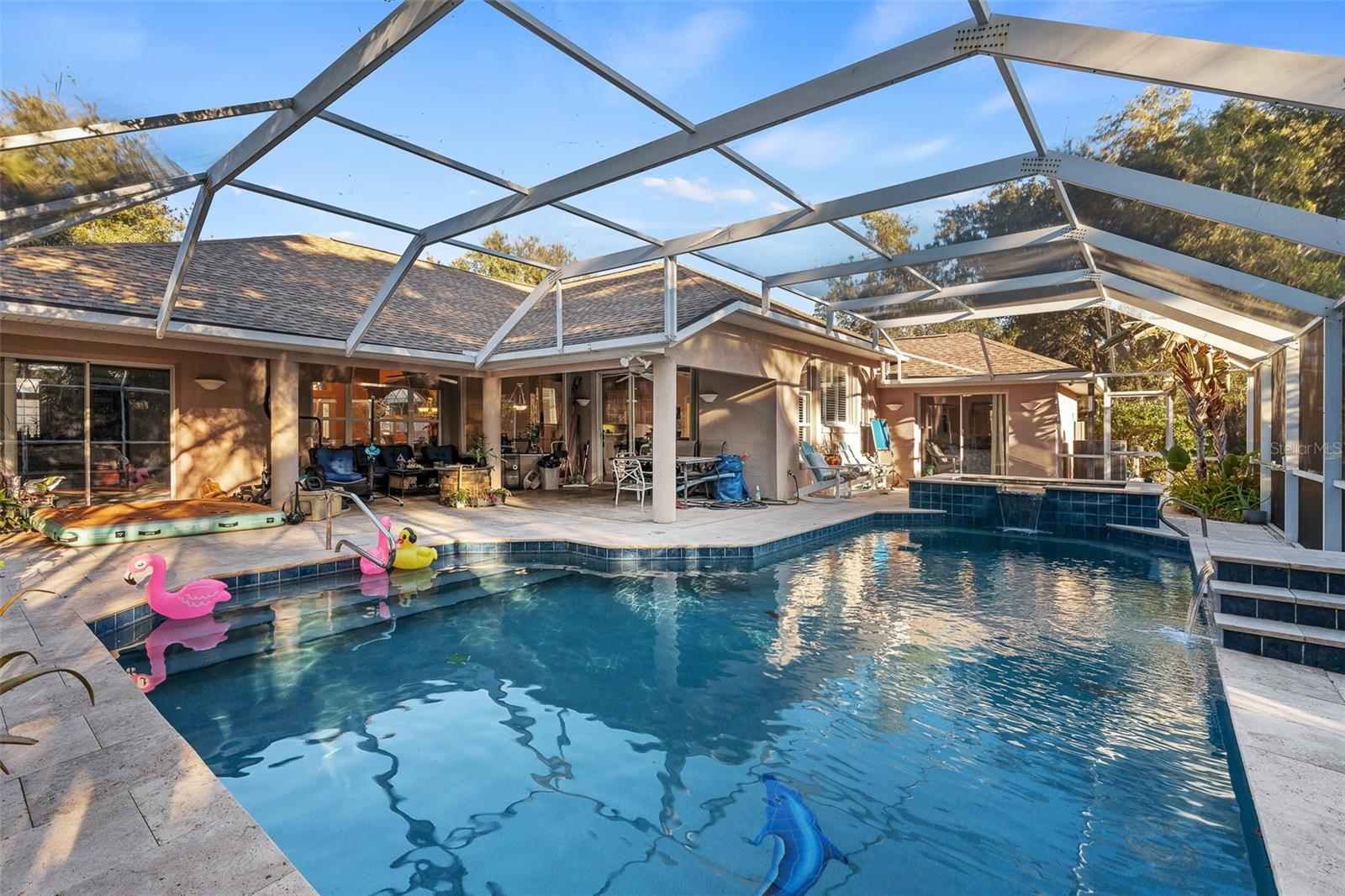 Listing photo id 33 for 6 Ibis Court N