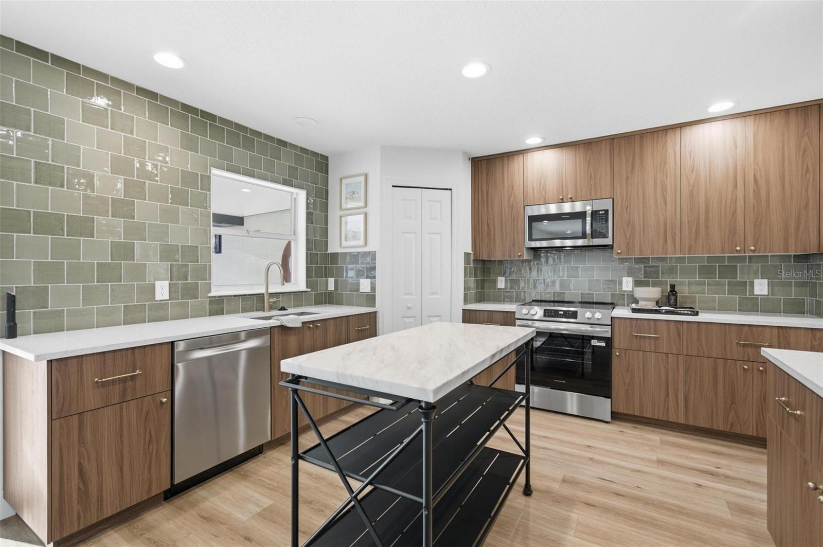 Image 13 of 54 For 2 Zinc Place