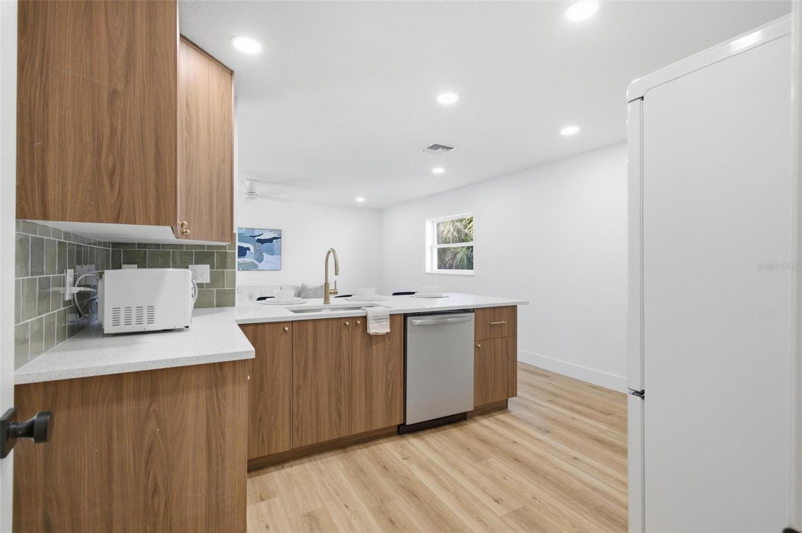 Image 19 of 54 For 2 Zinc Place