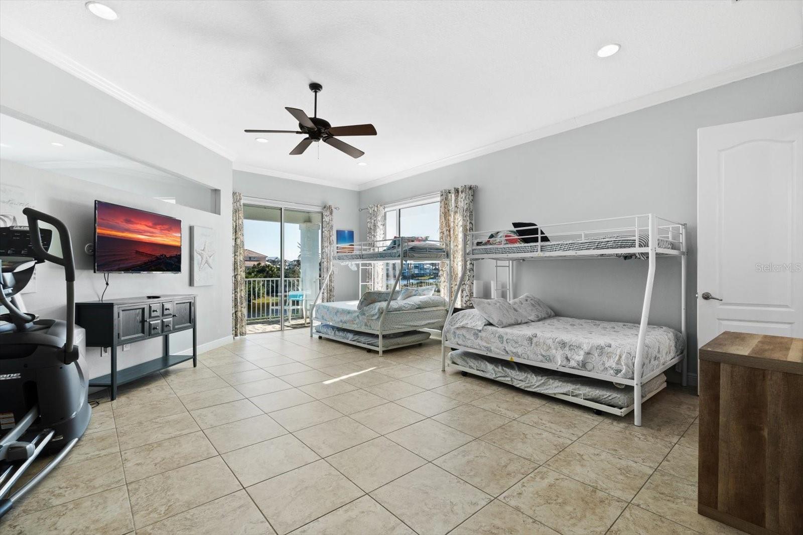 Image 33 of 64 For 20 Cinnamon Beach Way