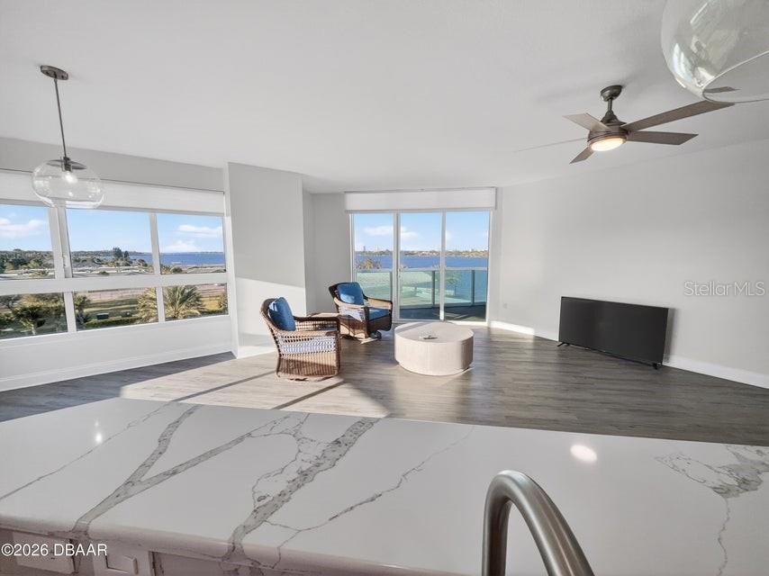 Image 14 of 79 For 241 Riverside Drive 510