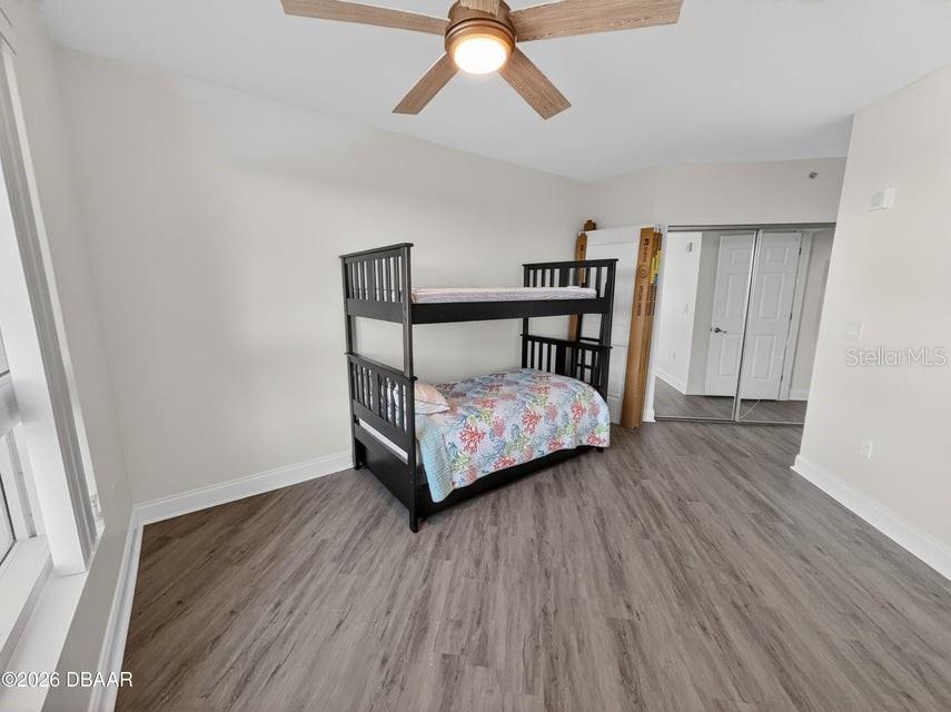 Image 35 of 79 For 241 Riverside Drive 510