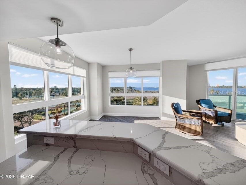 Image 4 of 79 For 241 Riverside Drive 510