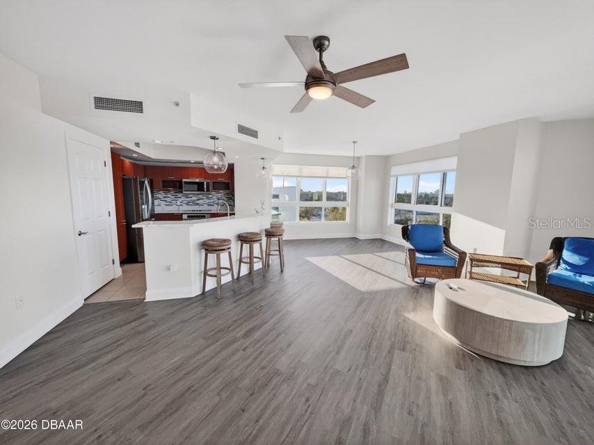 Image 54 of 79 For 241 Riverside Drive 510