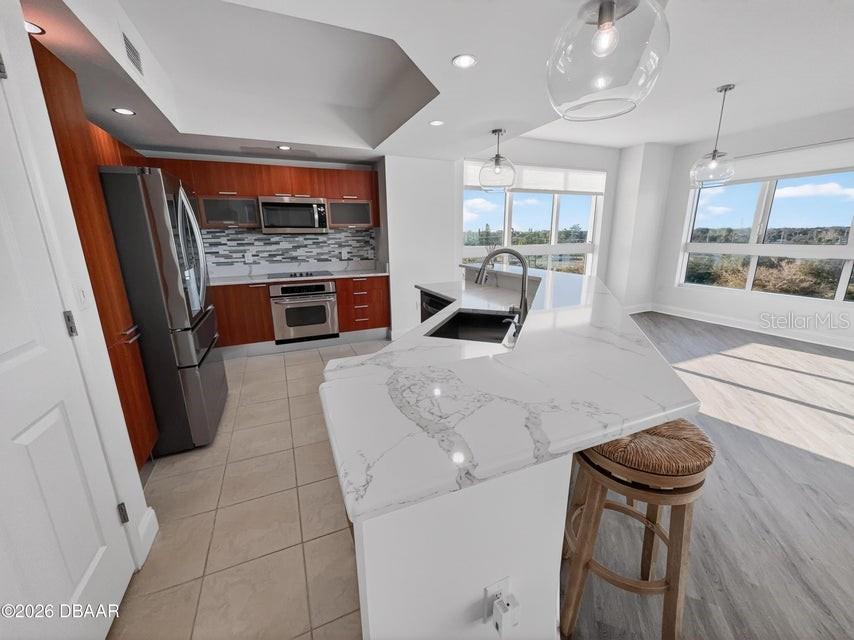 Image 7 of 79 For 241 Riverside Drive 510