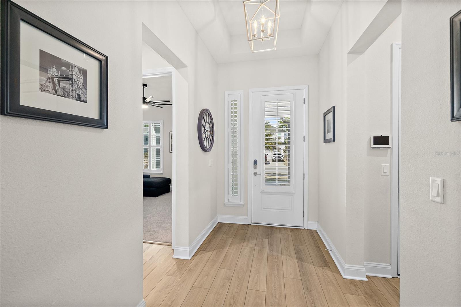 Image 19 of 40 For 254 Oak Shadow Place