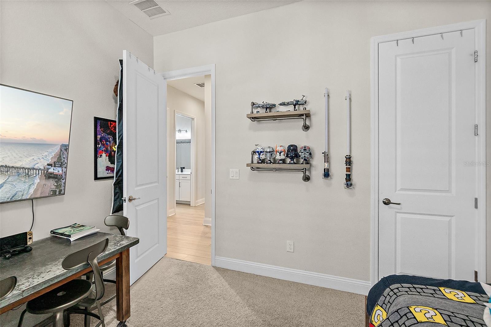 Image 27 of 40 For 254 Oak Shadow Place