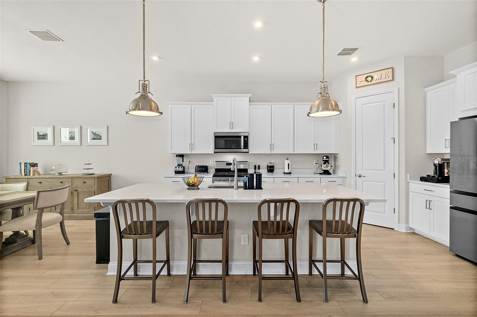 Image 5 of 40 For 254 Oak Shadow Place