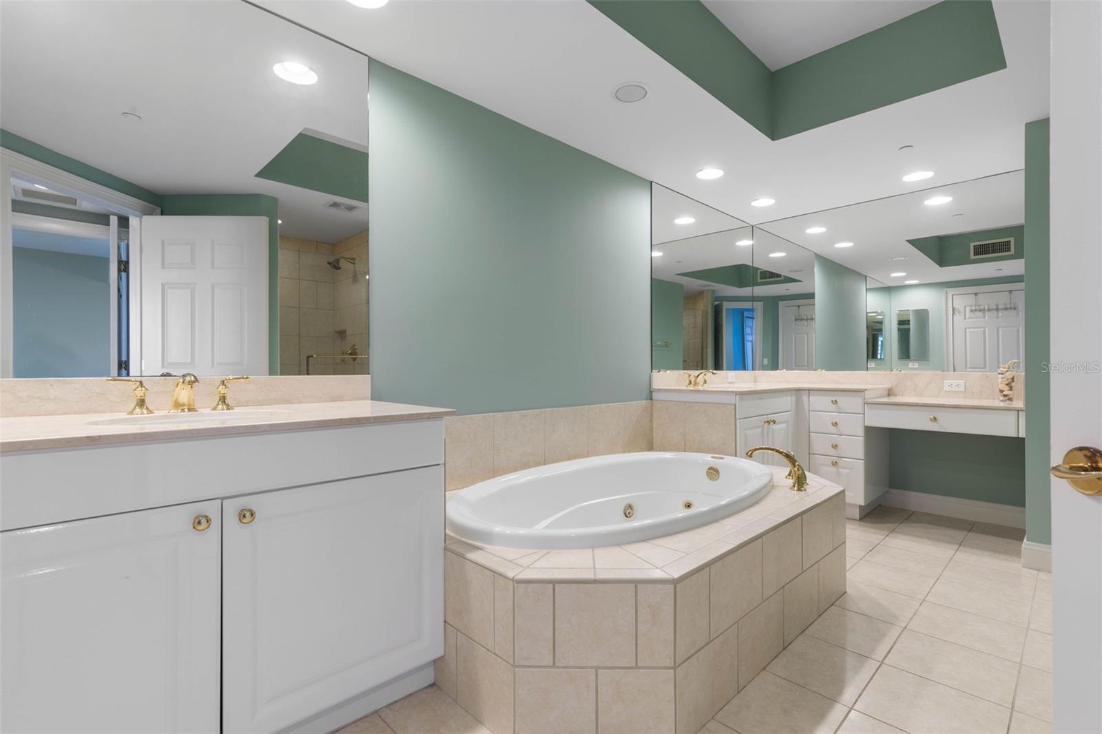 Image 34 of 94 For 7 Avenue De La Mer  503