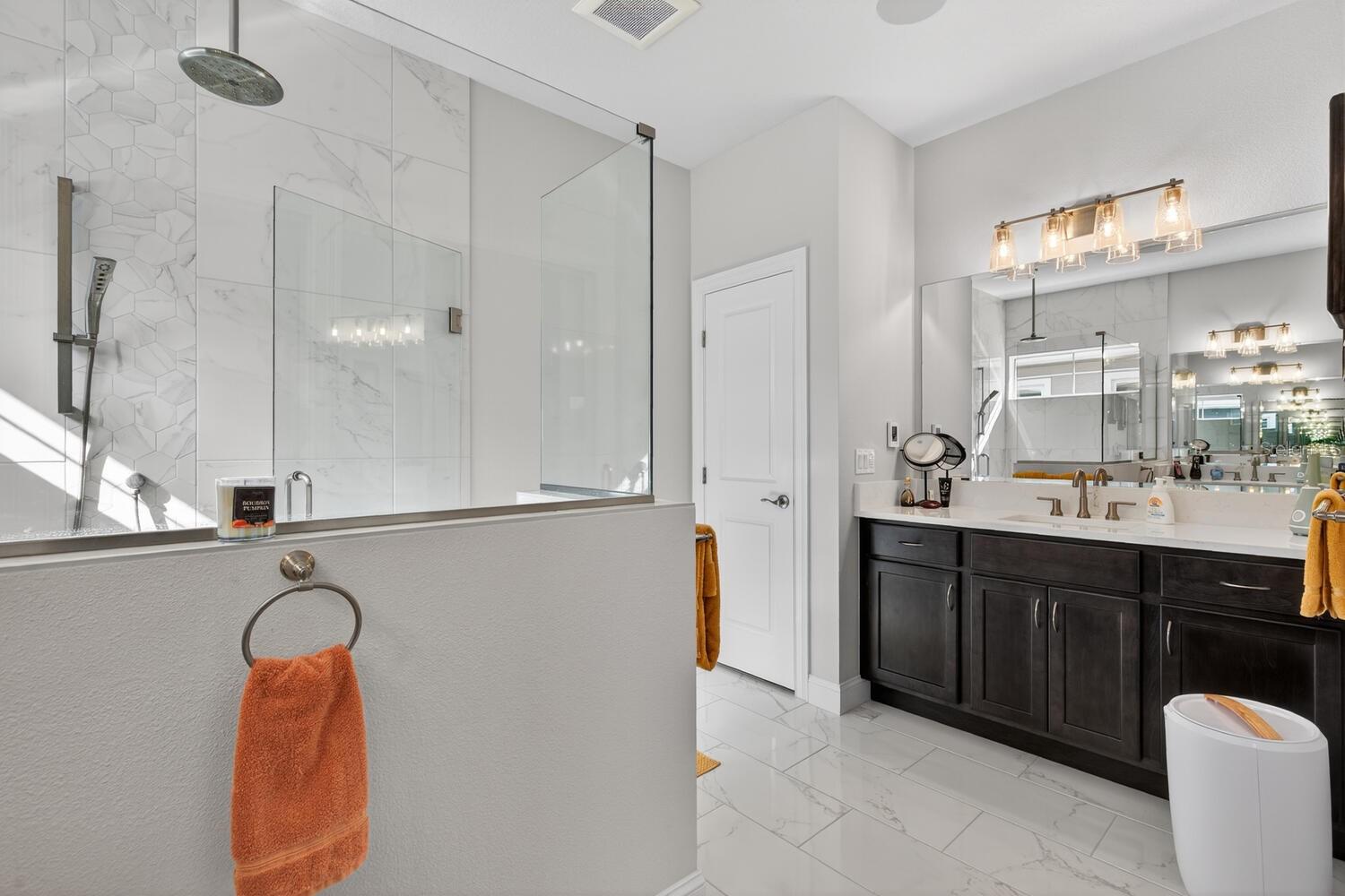 Image 44 of 99 For 401 Bourganville Drive