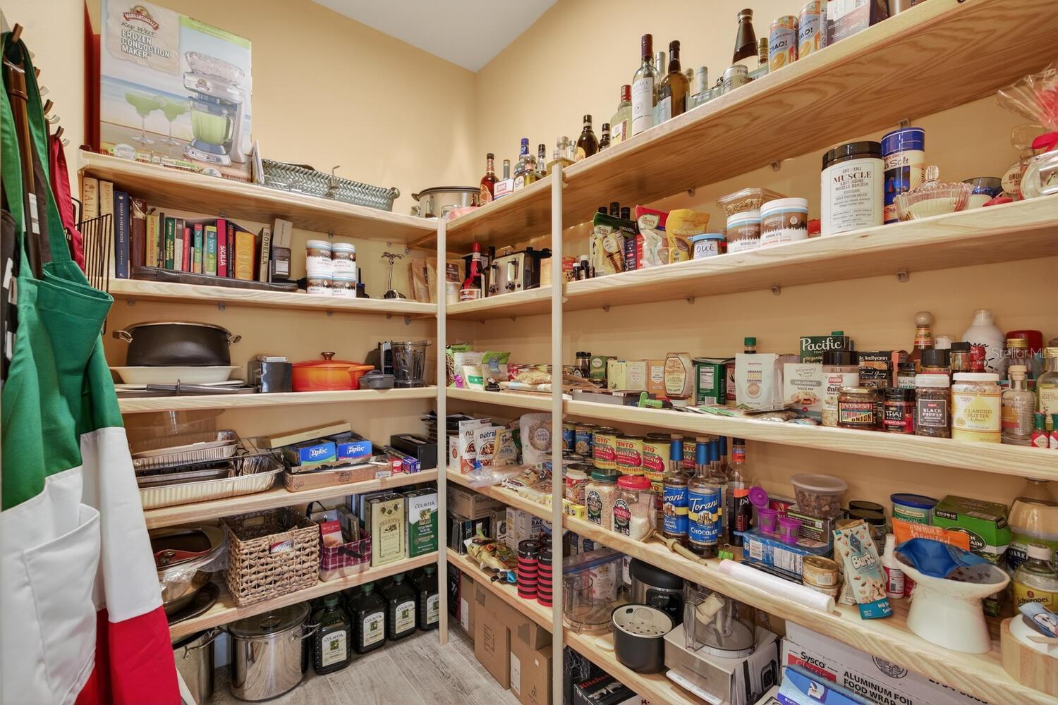 Image 57 of 99 For 401 Bourganville Drive