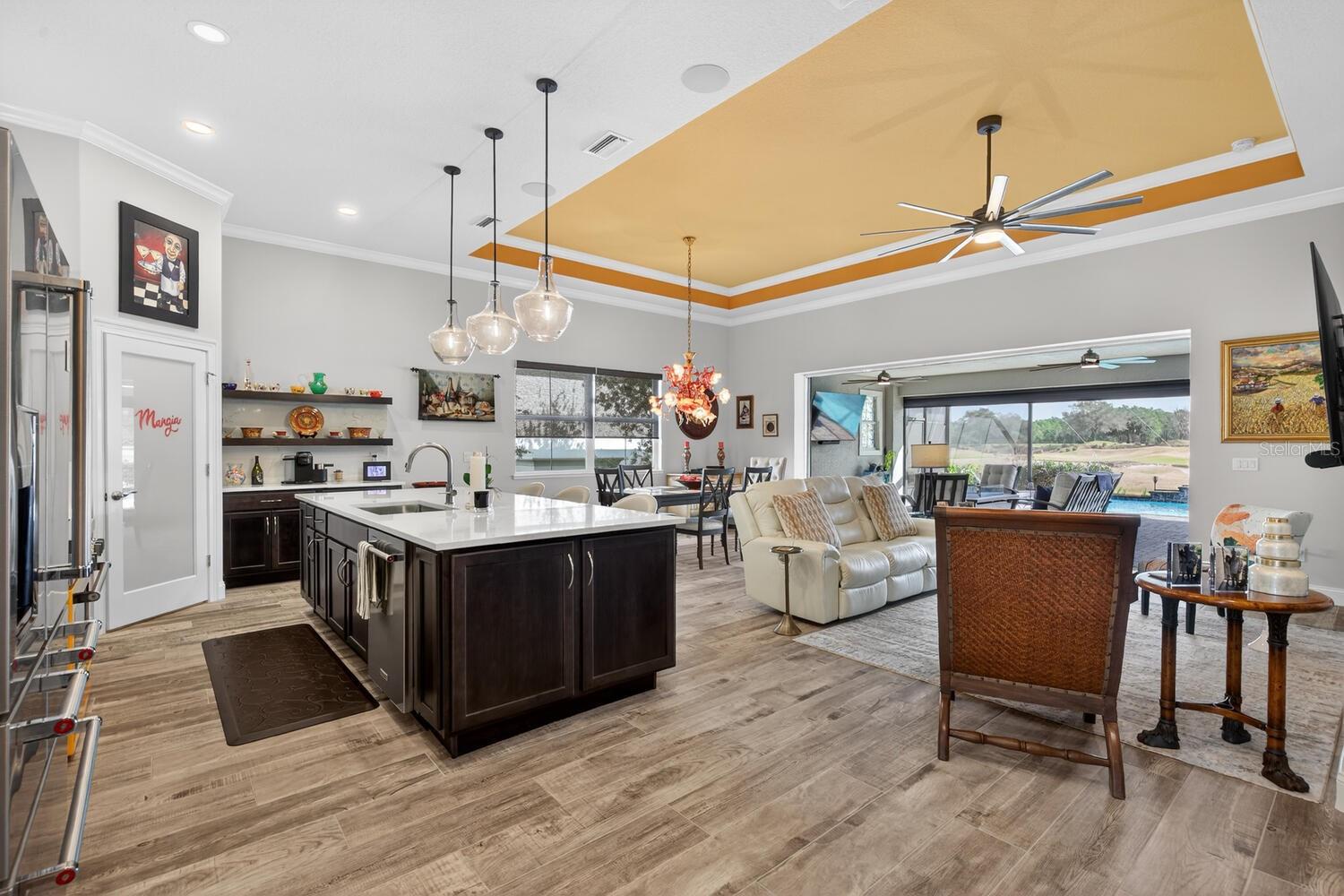 Image 6 of 99 For 401 Bourganville Drive