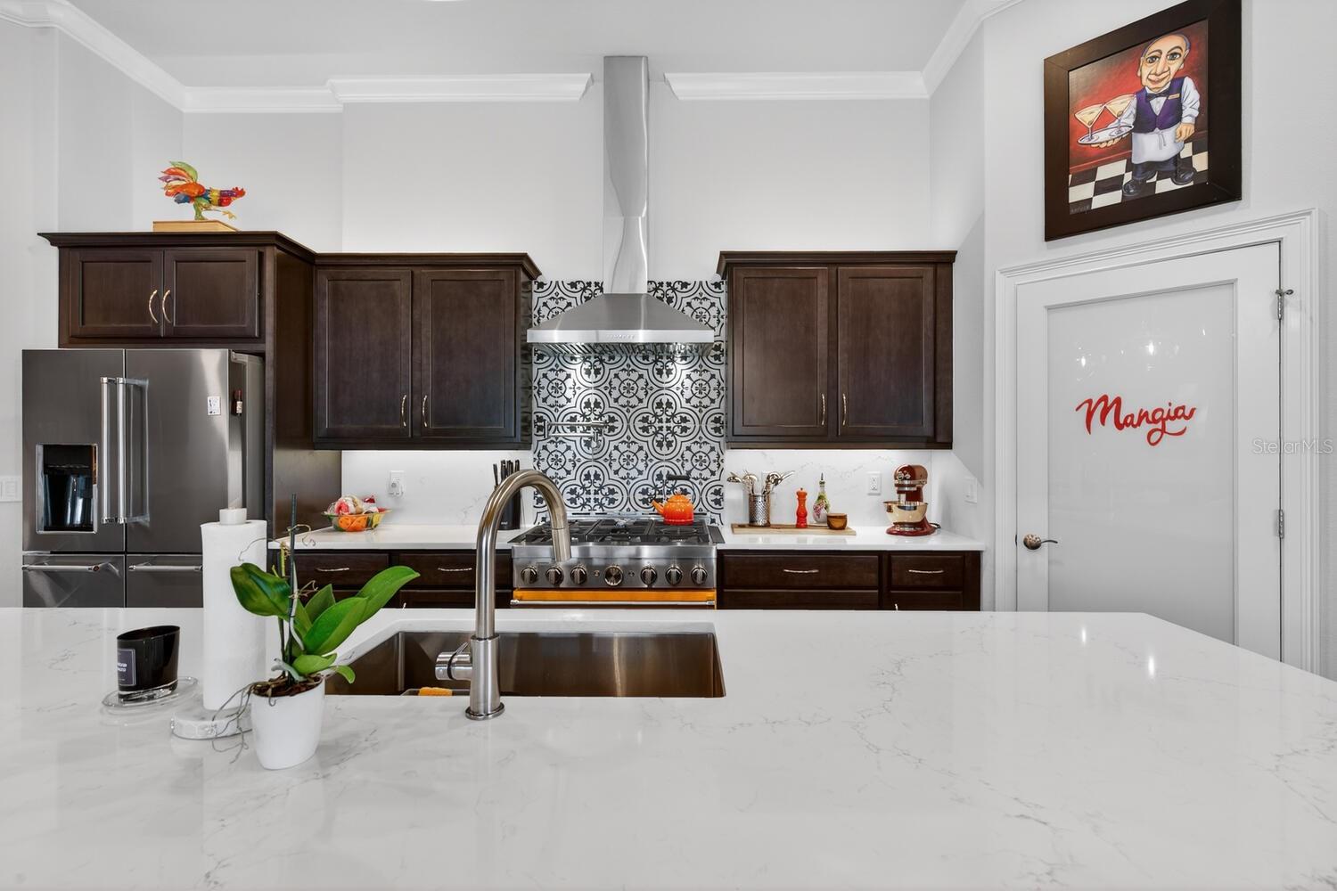 Image 9 of 99 For 401 Bourganville Drive