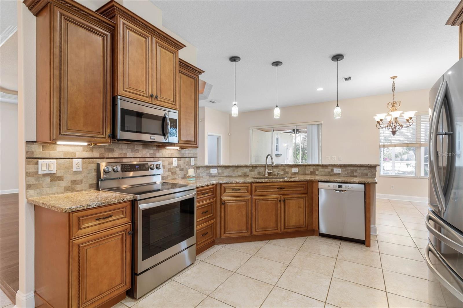 Image 17 of 98 For 35 Acclaim At Lionspaw