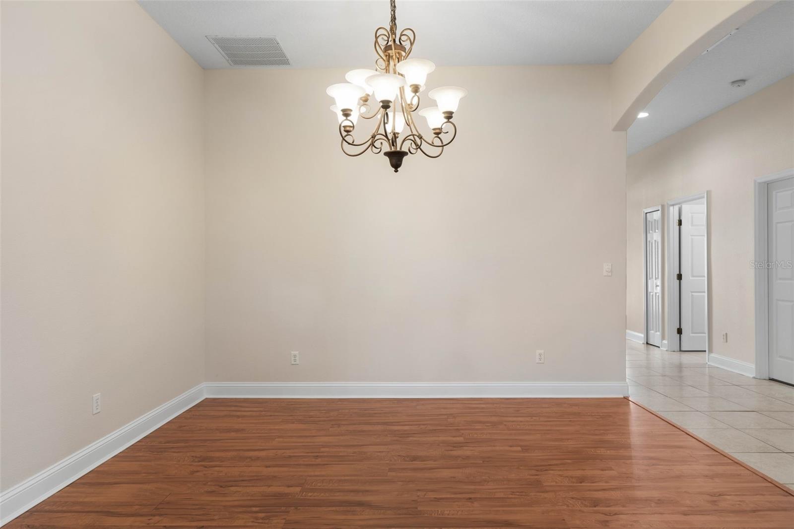 Image 23 of 98 For 35 Acclaim At Lionspaw