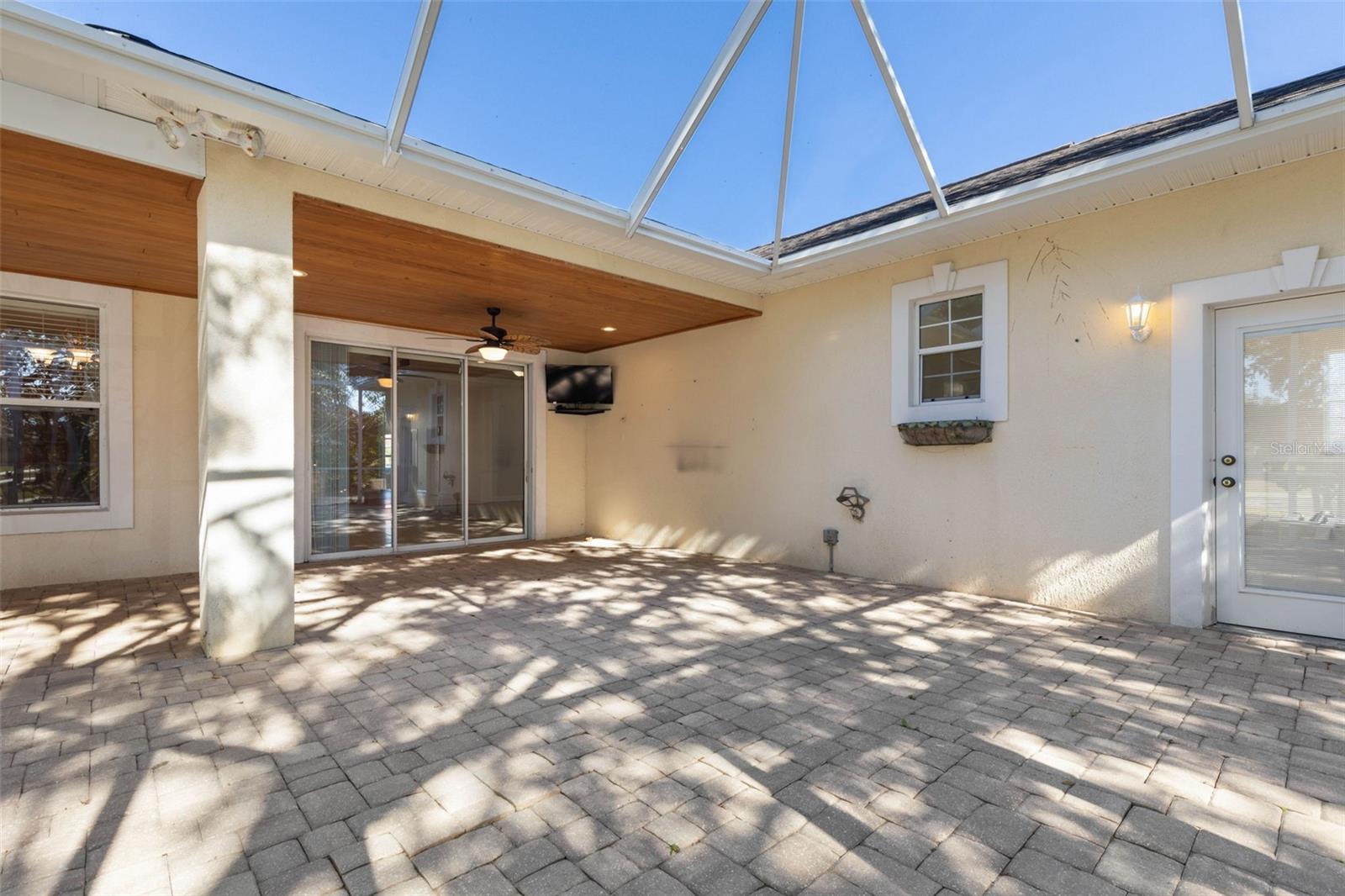 Image 53 of 98 For 35 Acclaim At Lionspaw