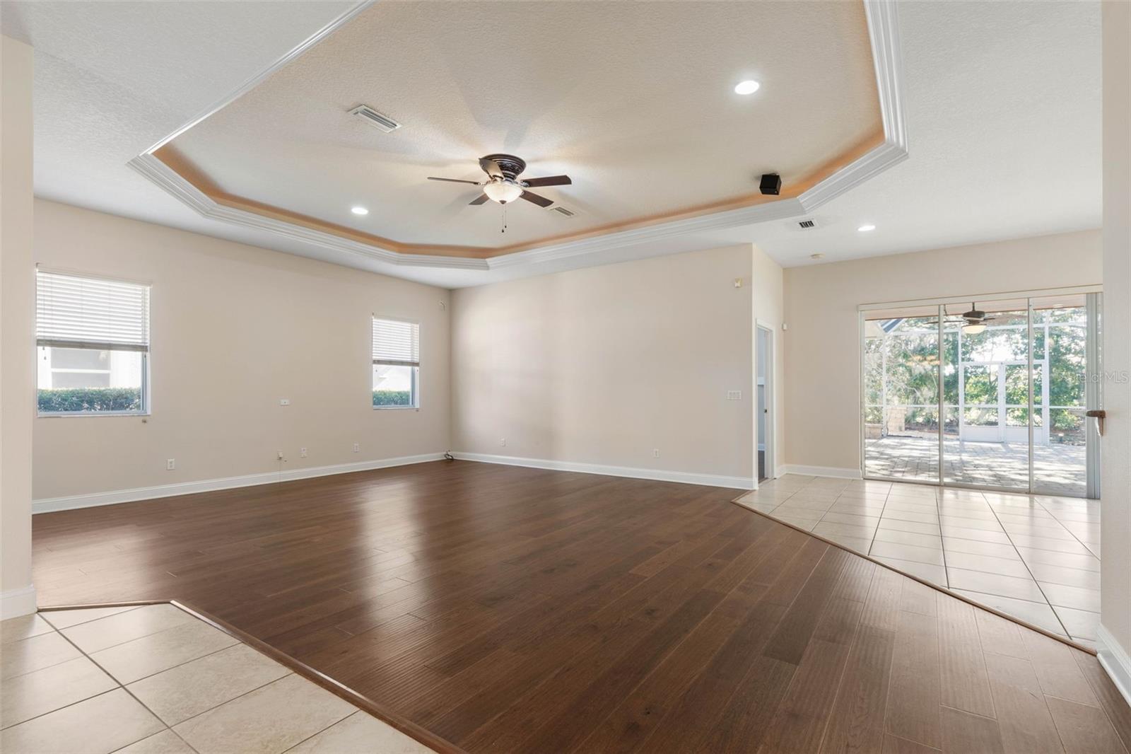 Image 8 of 98 For 35 Acclaim At Lionspaw