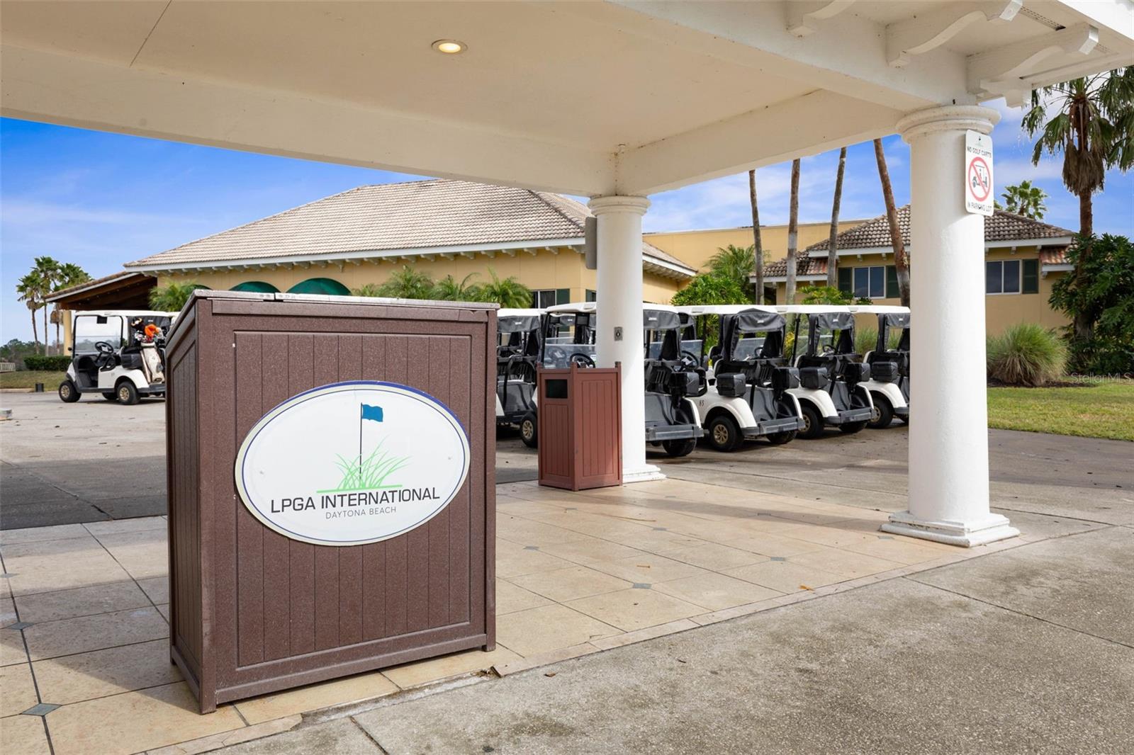 Image 90 of 98 For 35 Acclaim At Lionspaw