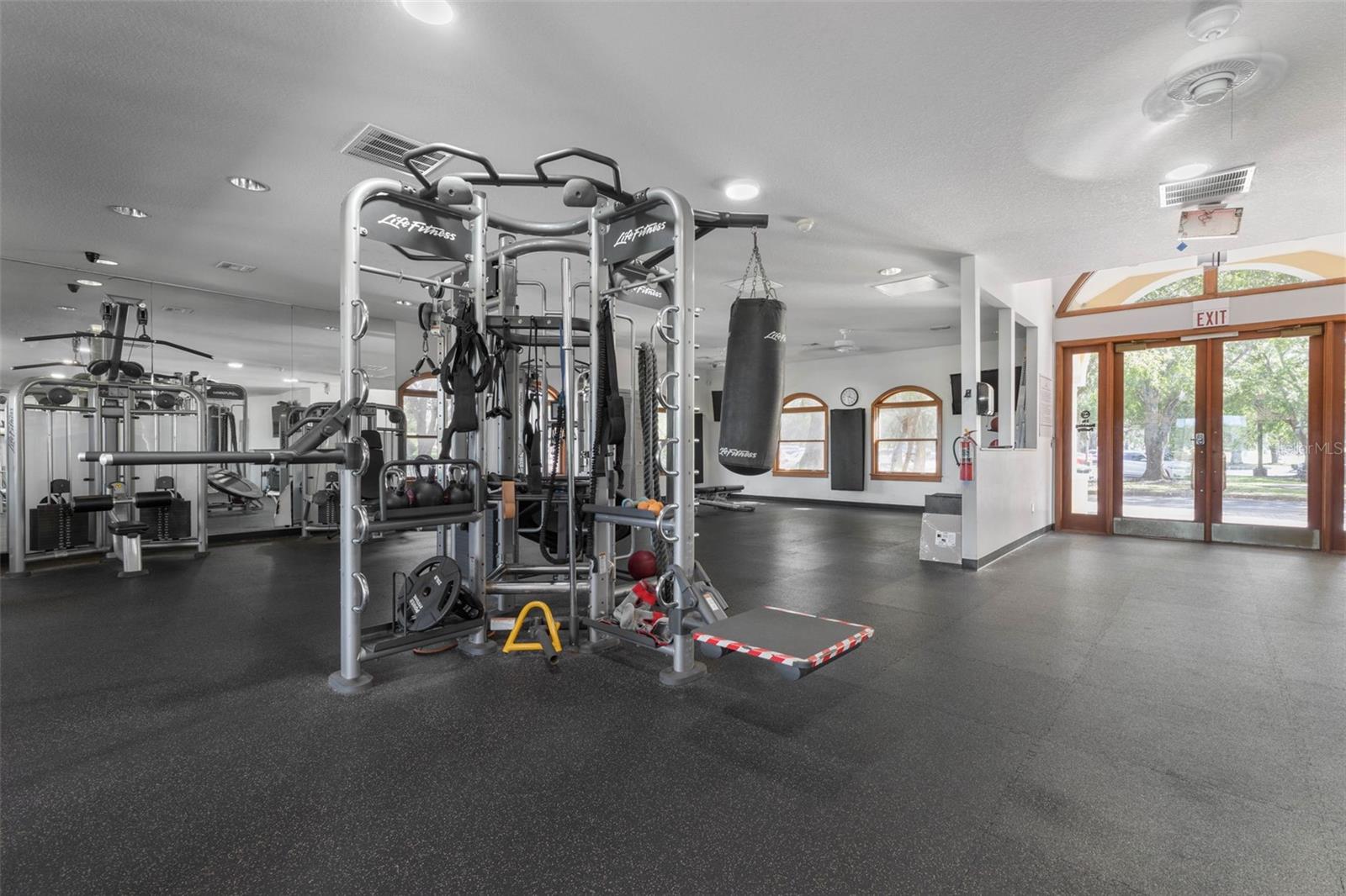 Image 94 of 98 For 35 Acclaim At Lionspaw