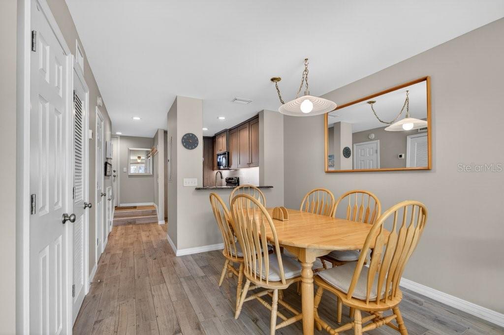 Image 11 of 53 For 8550 A1a S 12223