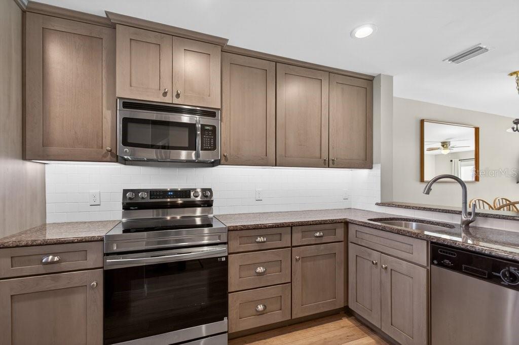 Image 4 of 53 For 8550 A1a S 12223