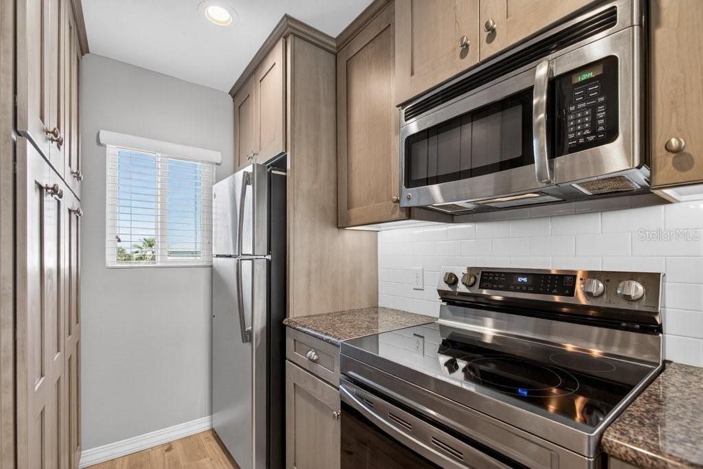 Image 5 of 53 For 8550 A1a S 12223