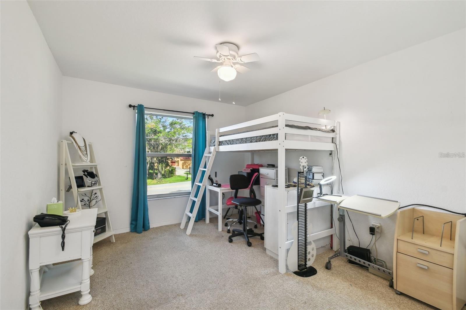 Image 16 of 42 For 317 Shore Drive E