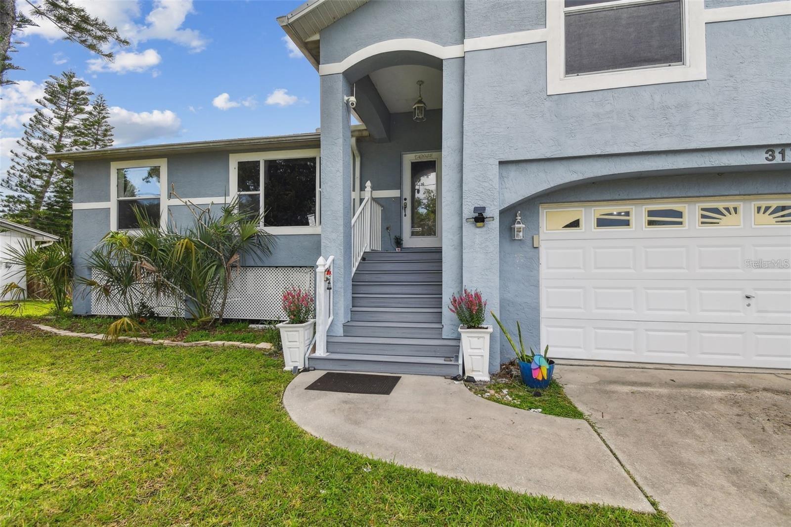 Image 4 of 42 For 317 Shore Drive E