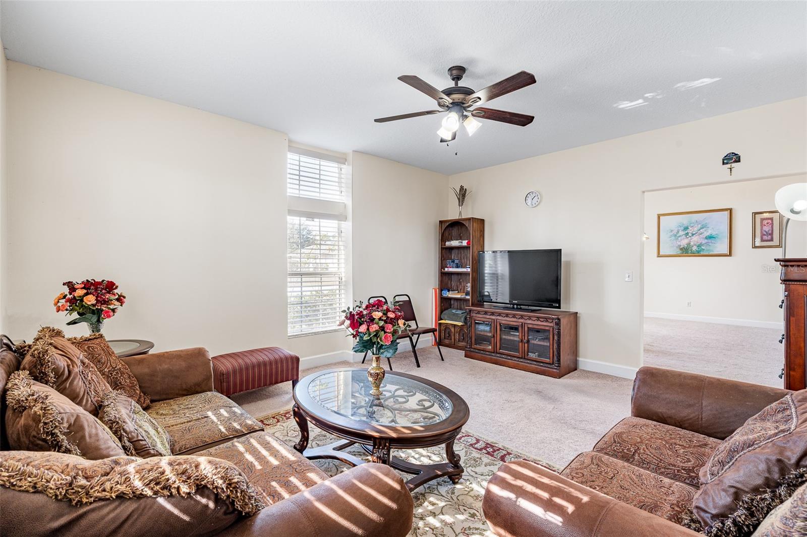 Image 10 of 71 For 19 Russkin Lane