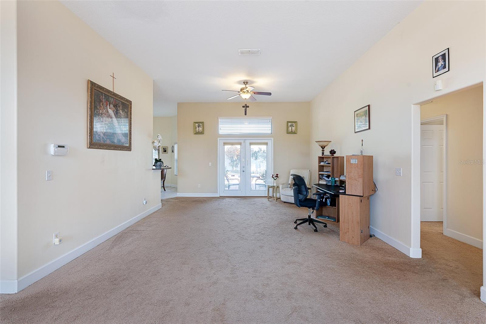 Image 16 of 71 For 19 Russkin Lane