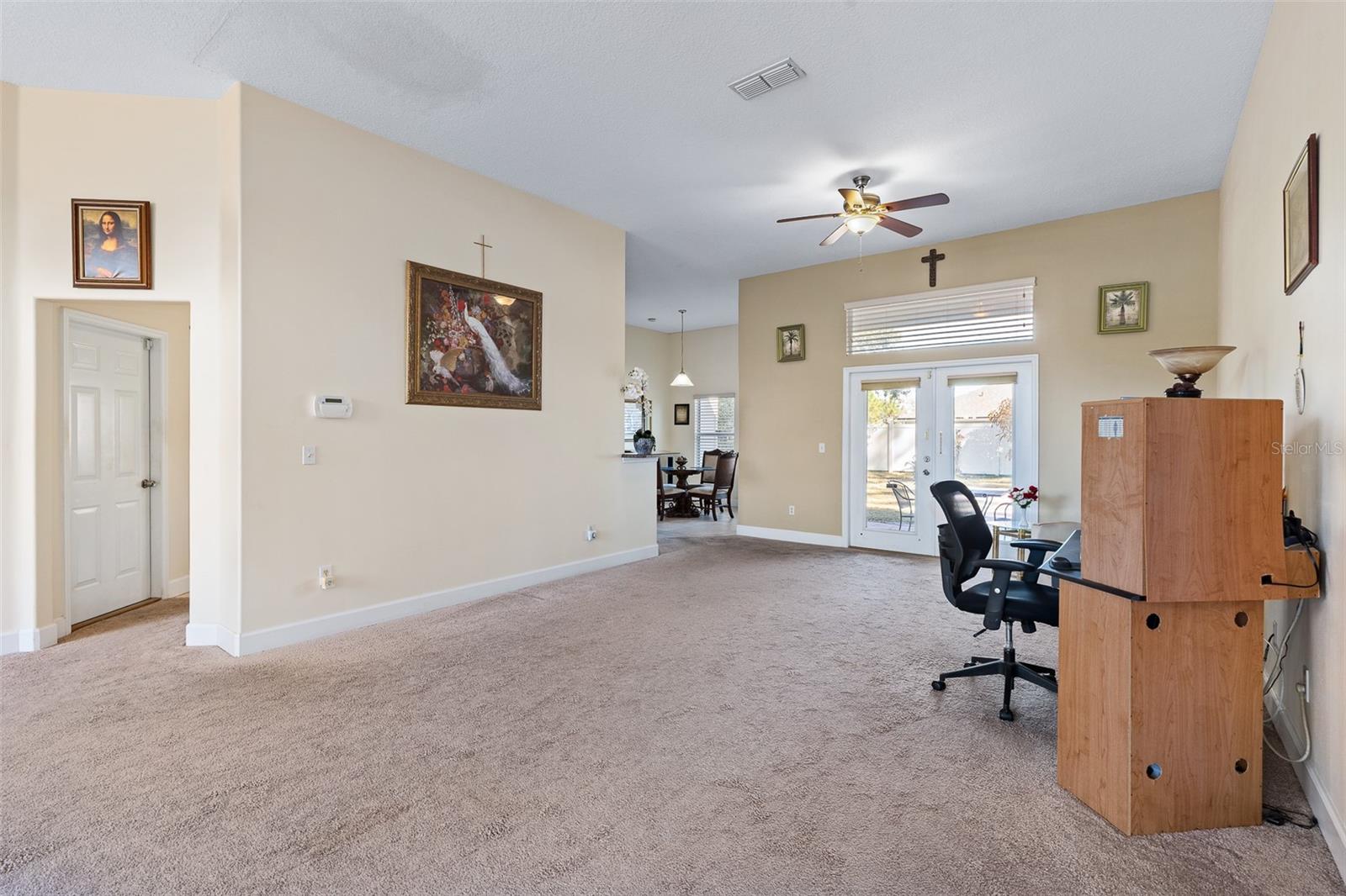 Image 20 of 71 For 19 Russkin Lane