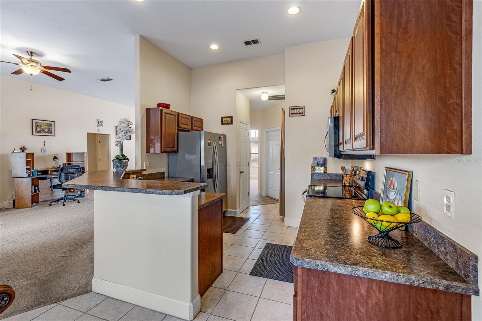 Image 25 of 71 For 19 Russkin Lane