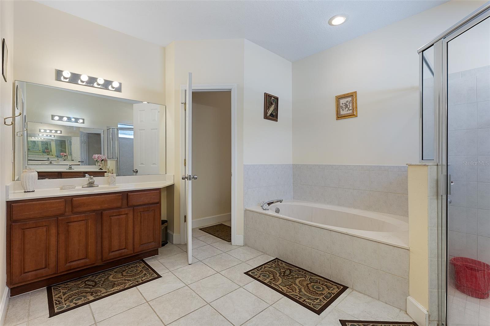 Image 34 of 71 For 19 Russkin Lane