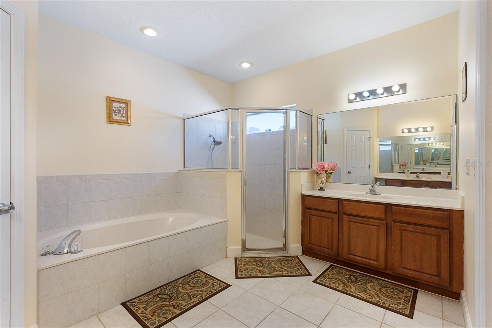 Image 35 of 71 For 19 Russkin Lane