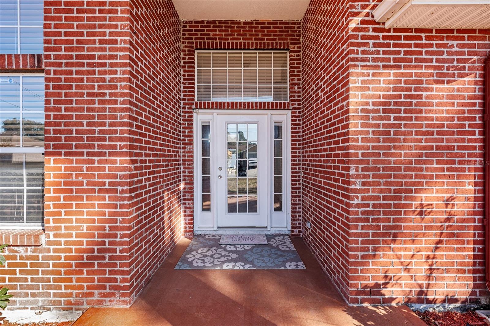 Image 4 of 71 For 19 Russkin Lane