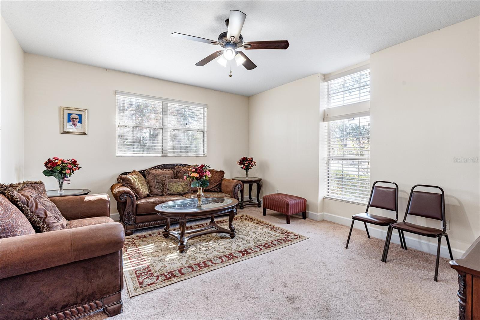 Image 7 of 71 For 19 Russkin Lane