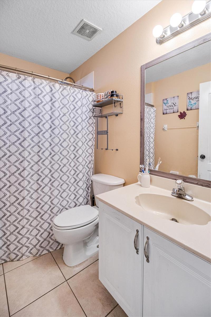 Image 14 of 27 For 33 Red Clover Lane