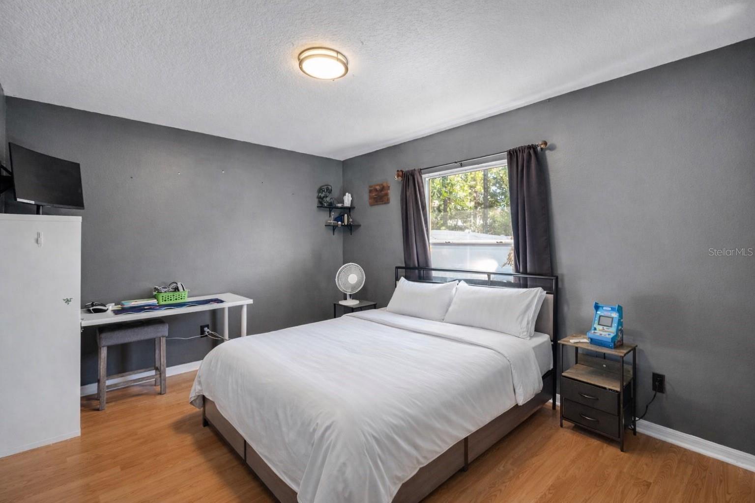 Image 21 of 27 For 33 Red Clover Lane